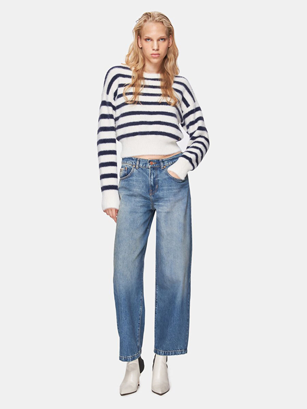 Bisiklet Yaka Çizgili Triko Beyaz Kazak