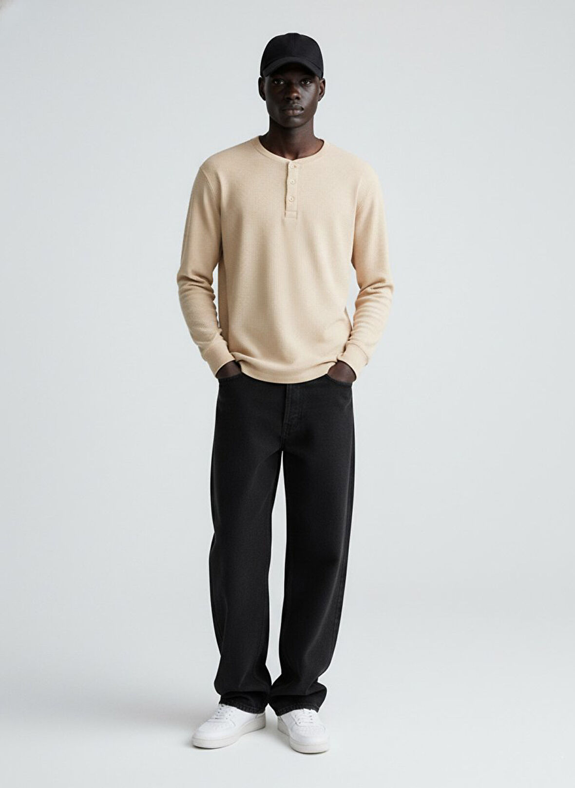 Uzun Kollu Önü Düğmeli Krem Sweatshırt