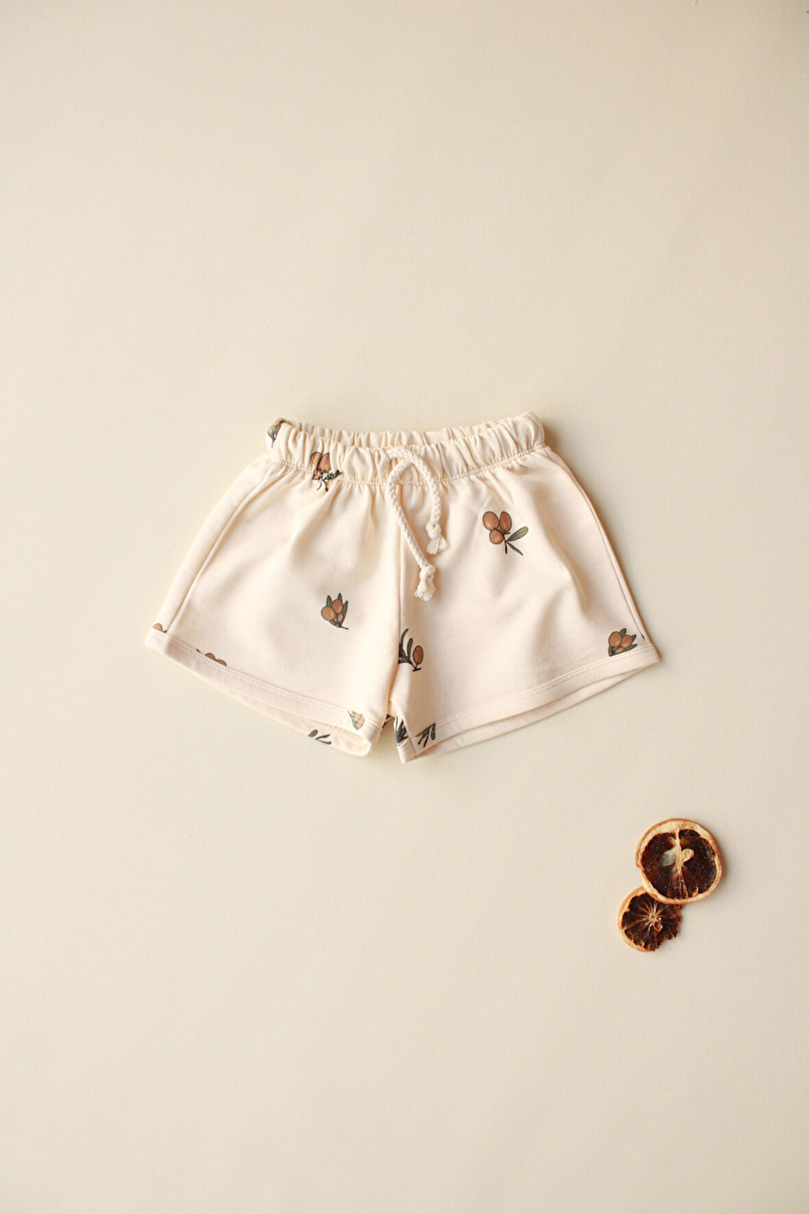 Zeytin Baskılı Bağcıklı Şort