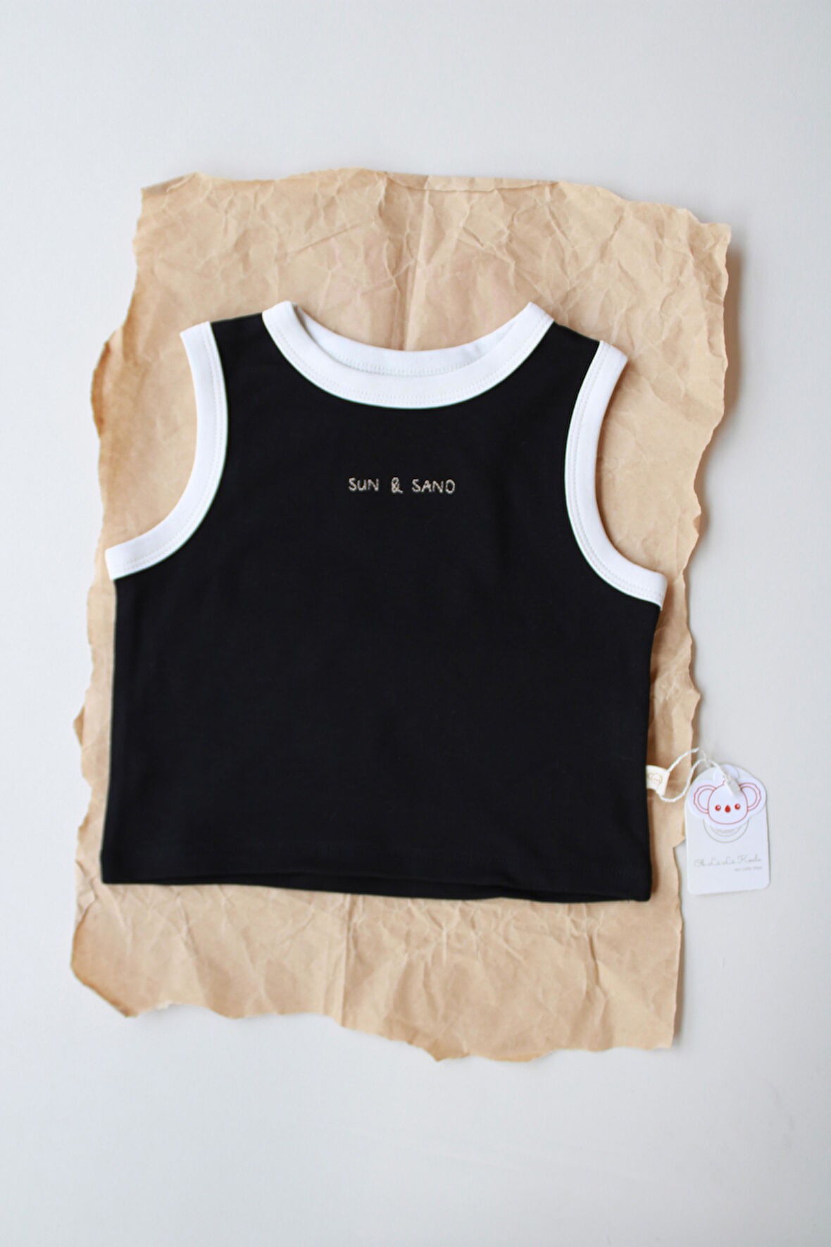 Siyah Nakışlı Biyeli Atlet