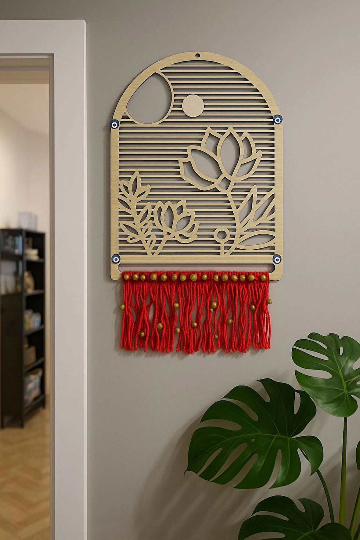 Lotus Motifli Üzerlik Tohumlu Ahşap Duvar Dekoru – Nazara Karşı Koruyucu