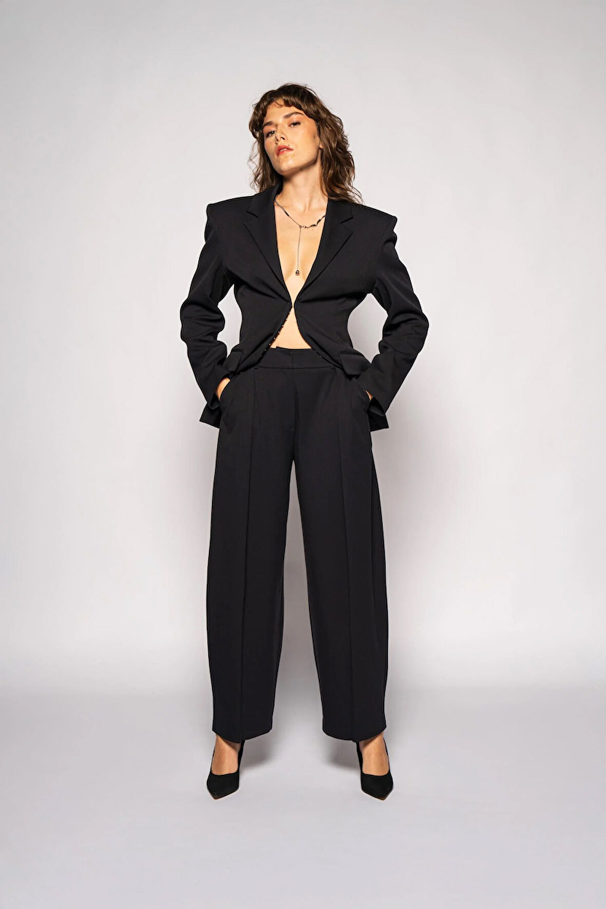 Kadın Lacivert Derin Pileli Varil Pantolon