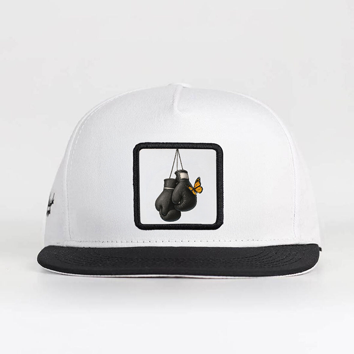 Boks Logolu Siyah-Beyaz Hip Hop Şapka