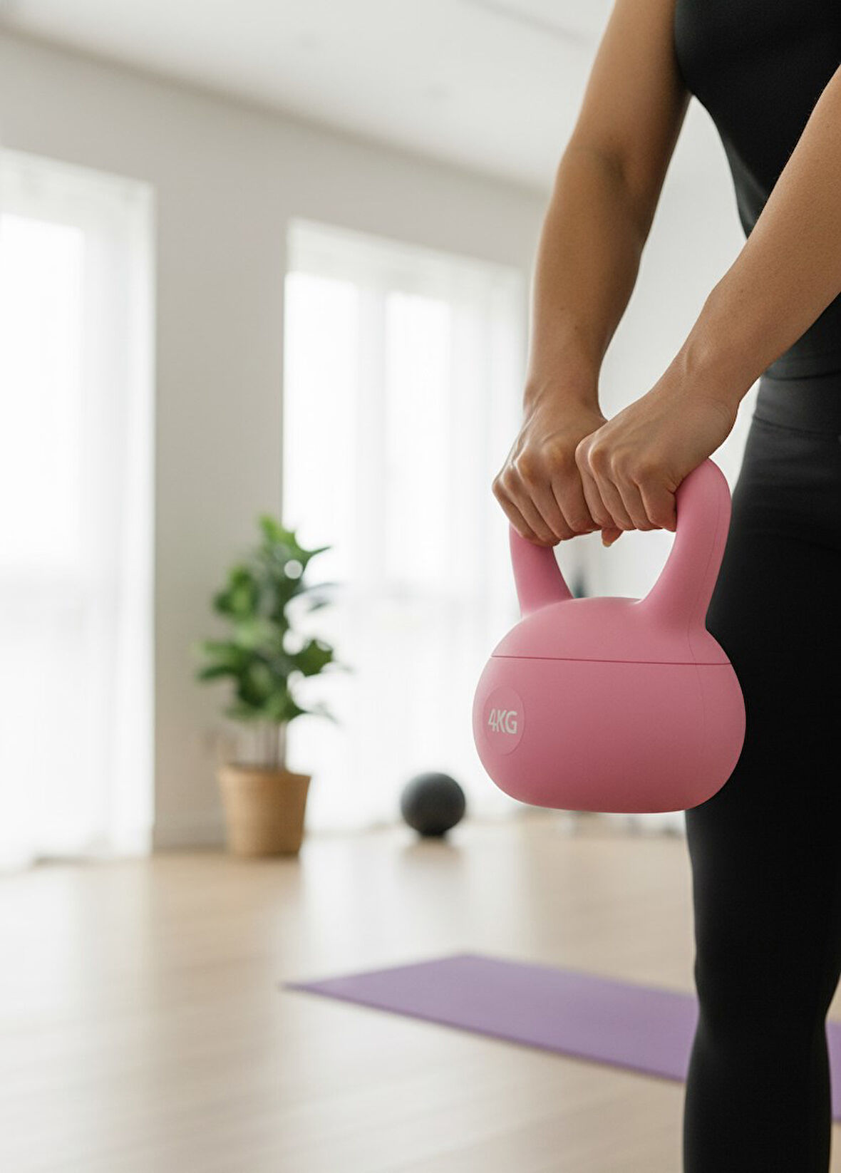 4  KG Soft Kettlebell – Yumuşak Tabanlı Metal Kumlu, Ses Yapmaz Darbeye Dayanıklı Çift El Ağırlık