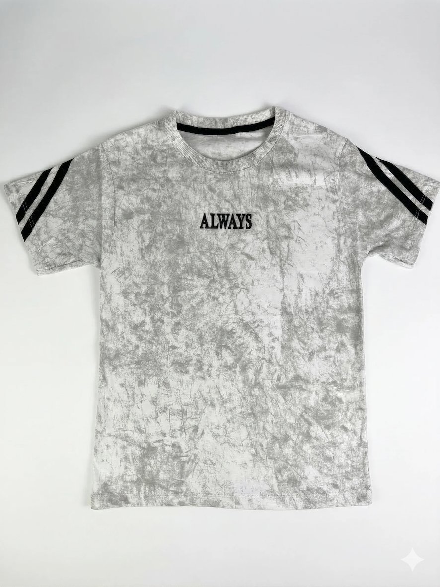 Erkek Çocuk Vintage Görünümlü Beyaz T-shirt - Retro Şerit Detaylı Grafik Baskılı Üst