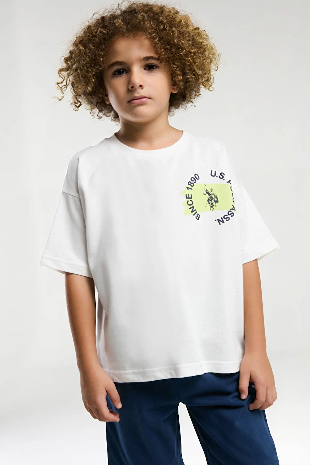 U.S. Polo Erkek Çocuk Sırt Baskılı Şortlu Takım 4-15 Yaş Beyaz