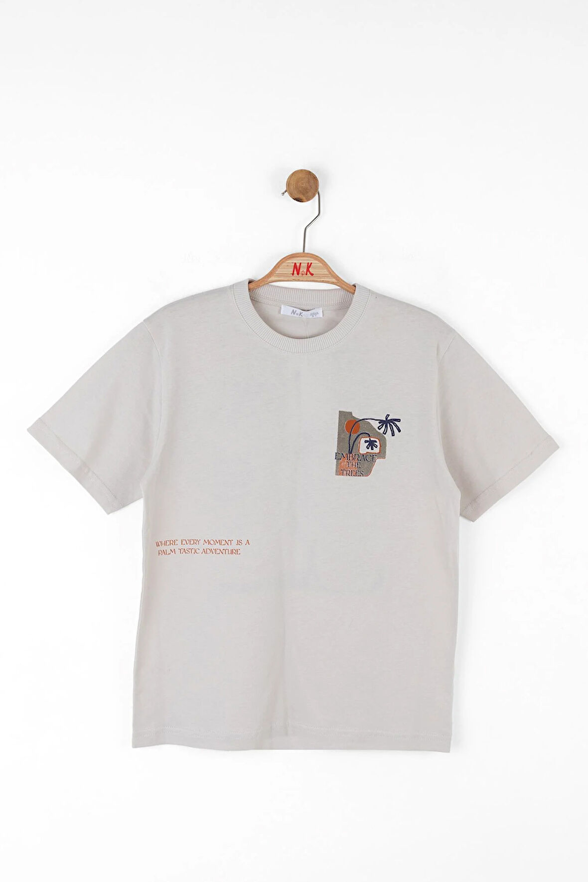 Nk Erkek Çocuk AdventureTshirt 8-14 Yaş Krem