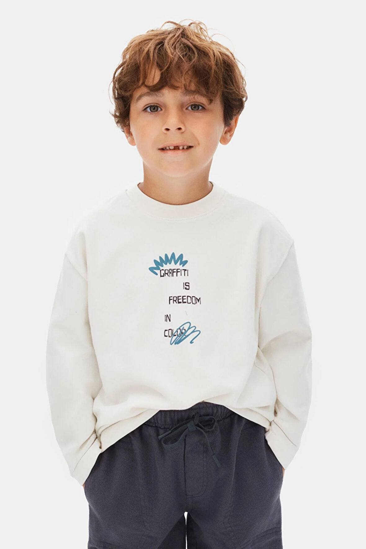 Nk Erkek Çocuk Graffiti Sweatshirt 4-8 Yaş Ekru