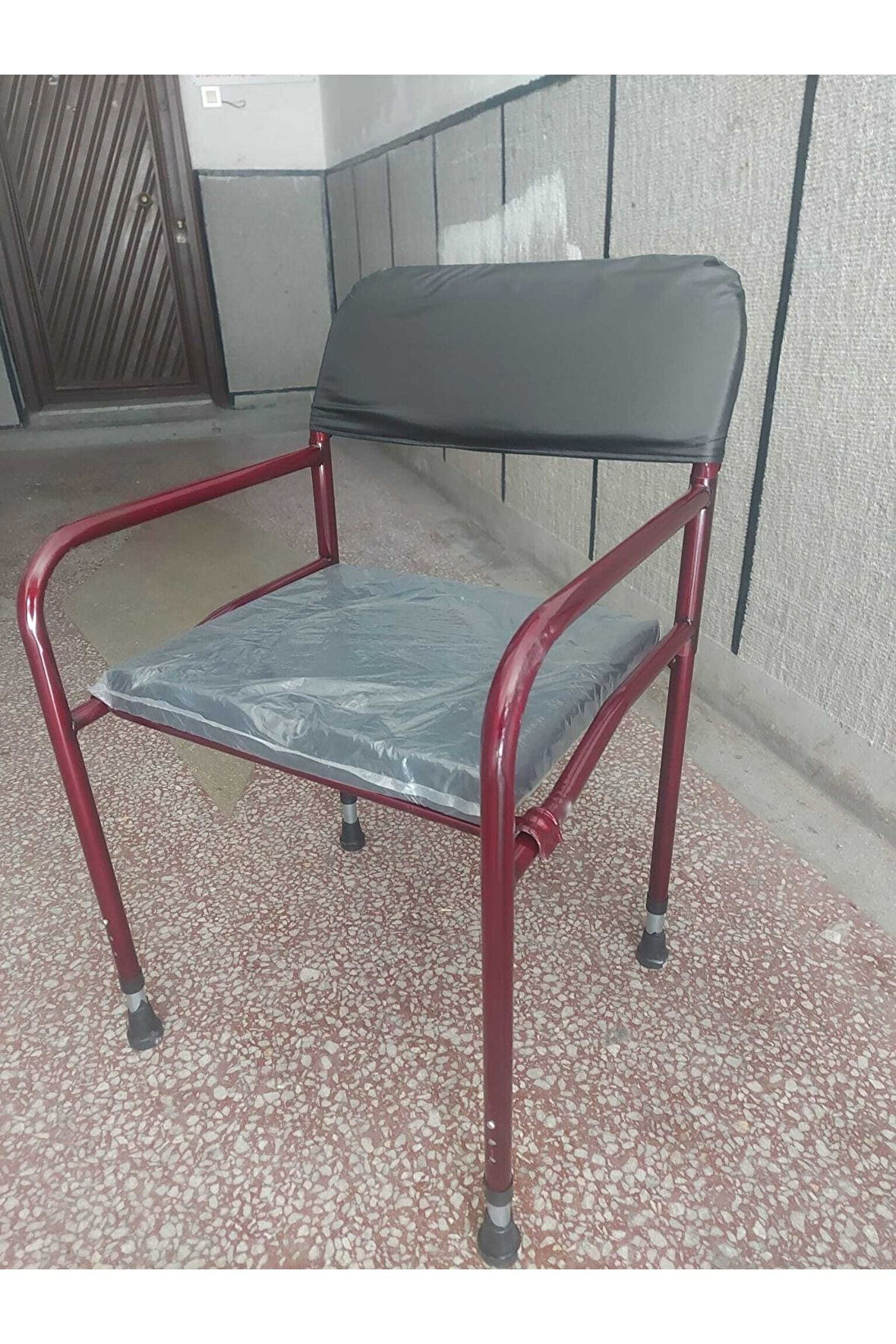Medikalcim Tuvalet Sandalyesi Katlanır Derili