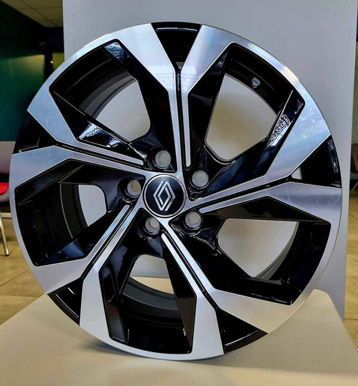 MARCOPOLO 6.5*16 5*114.3 ET35 72.56 BK DBDG