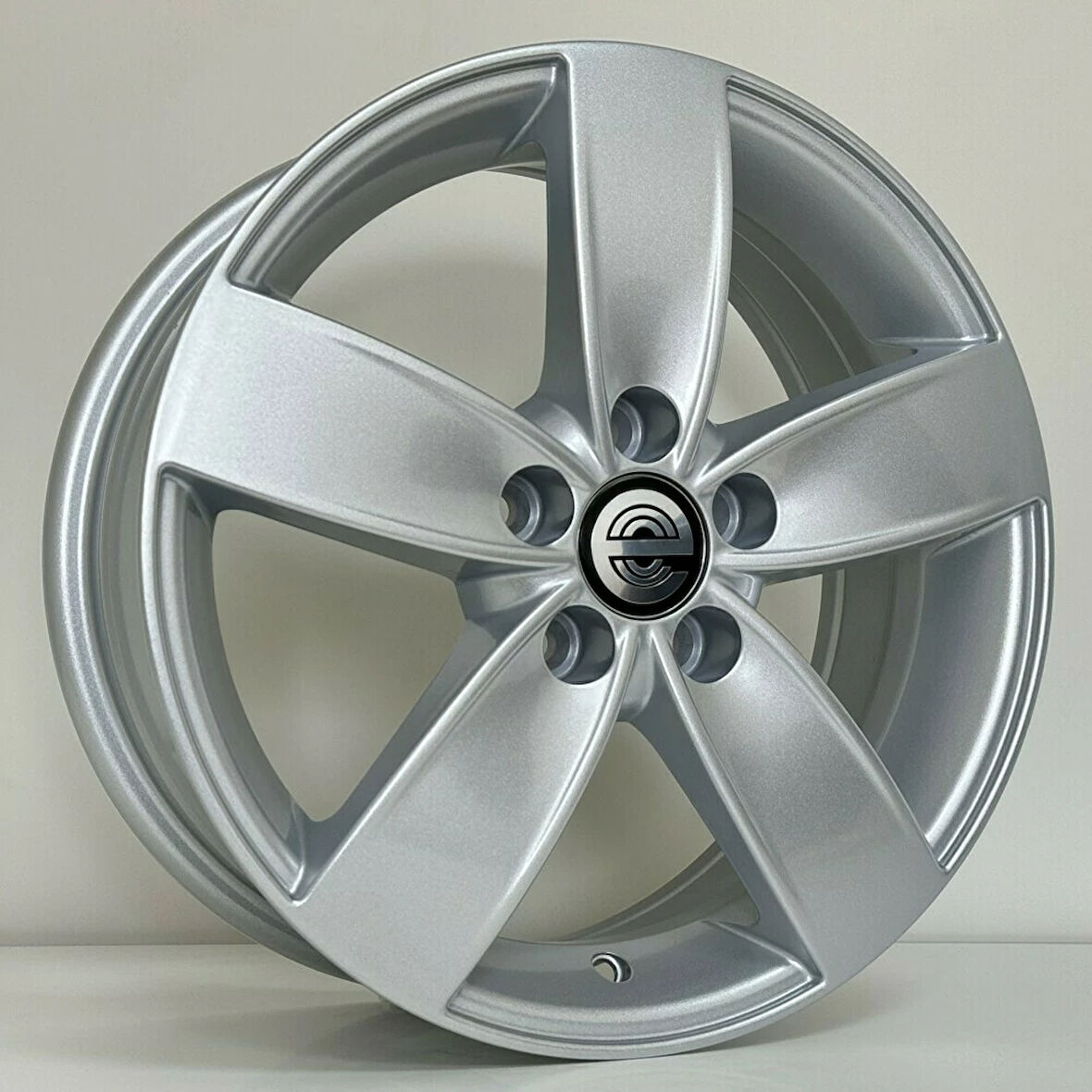 EXP-FR274 6*15 5*100 ET40 57.1 SILVER XL