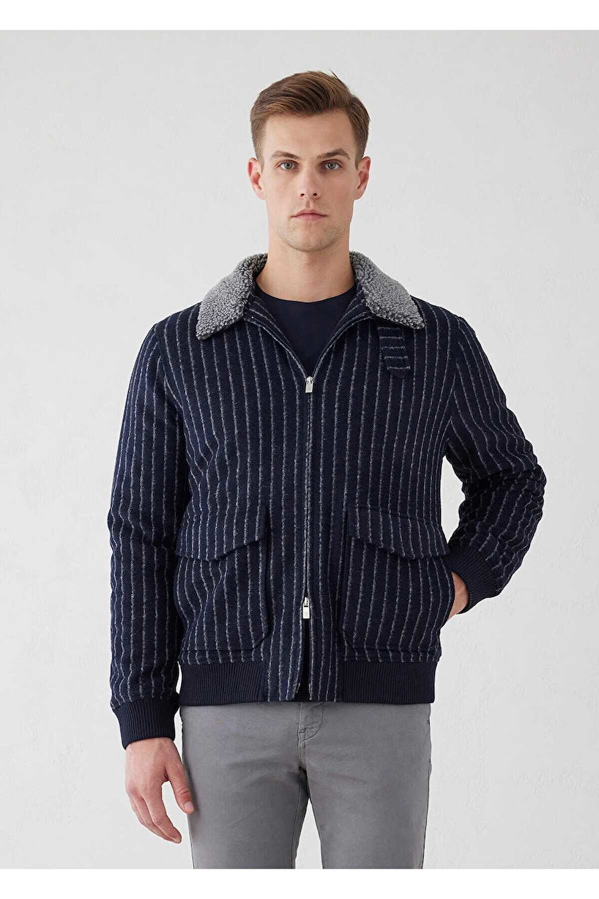 Mendes Lacivert Renk Çizgili Yün Mont