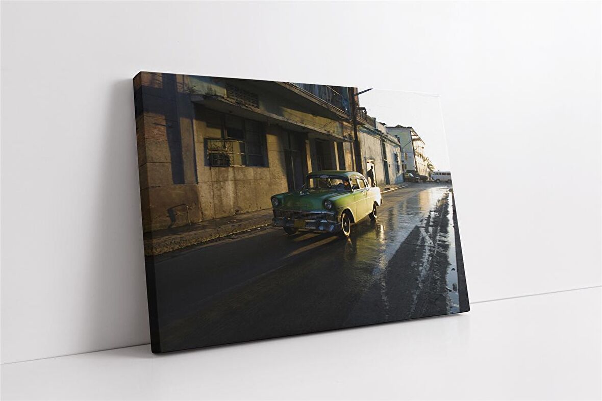 Kübada Yeşil Klasik Araba Kanvas Tablo