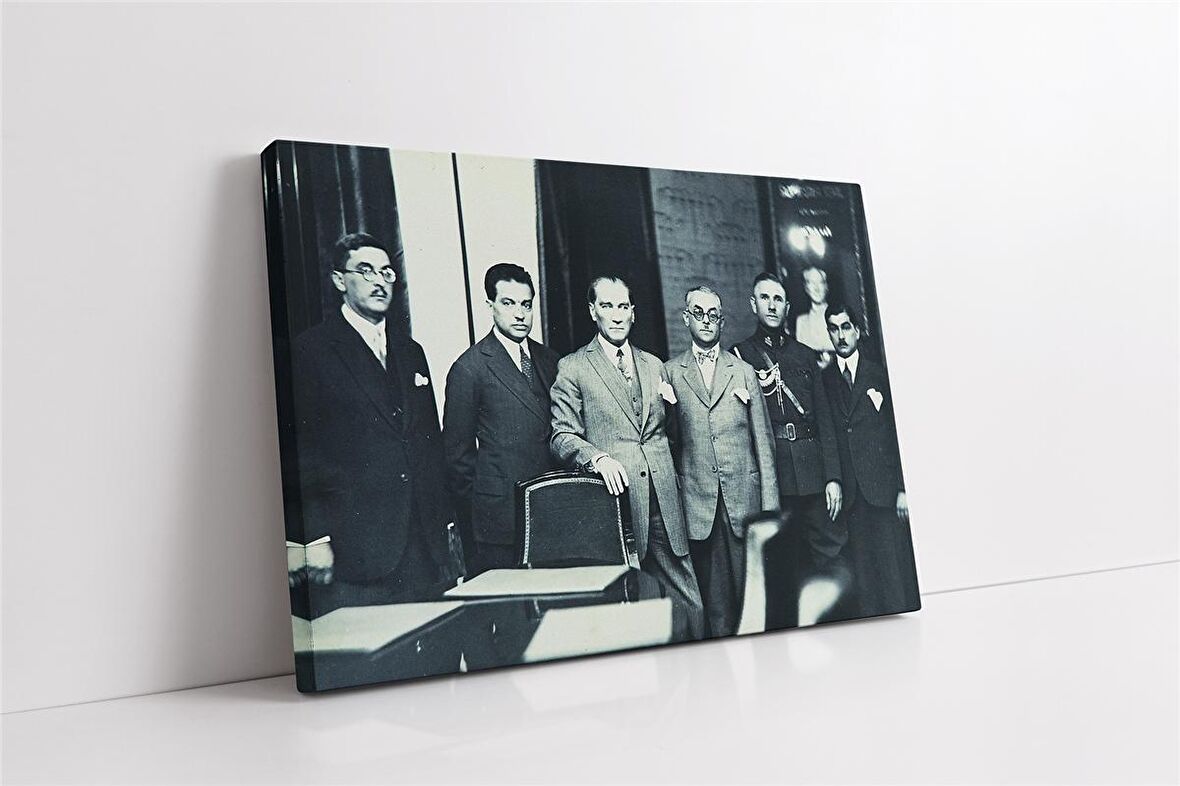 Atatürk İş Bankası Genel Merkezinde