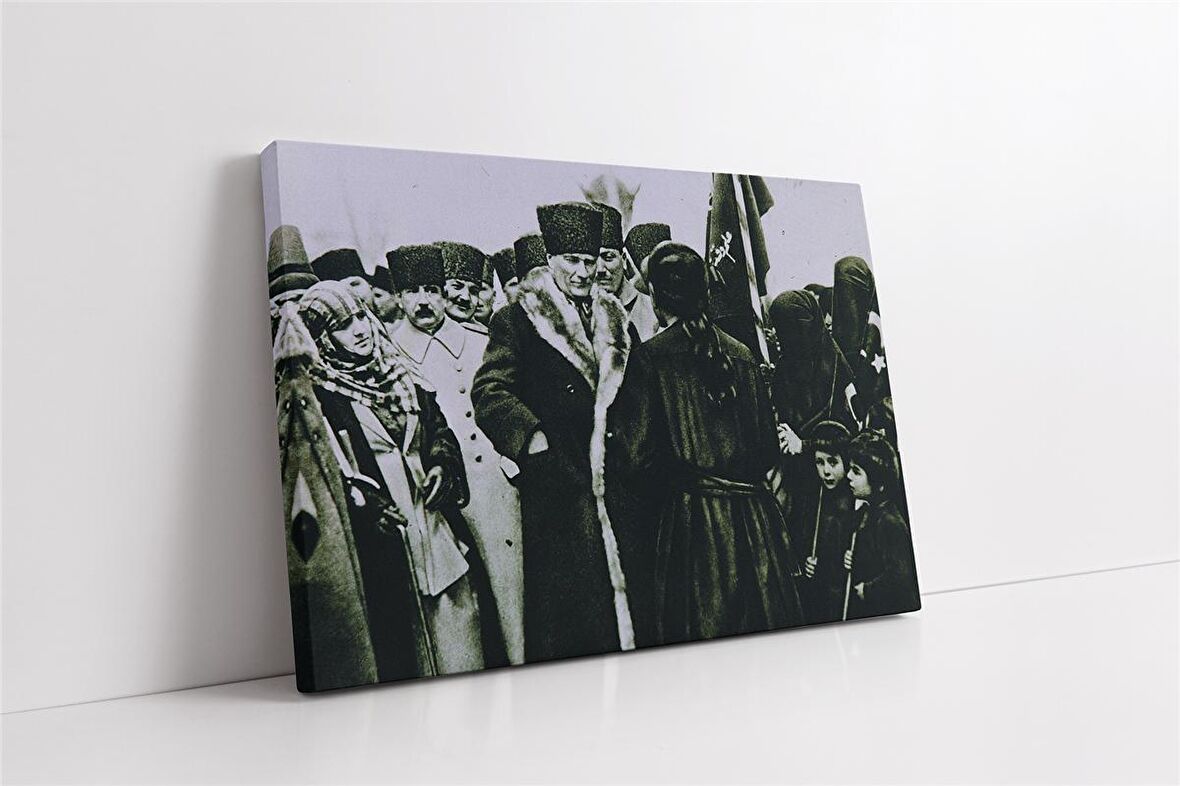 Atatürk Kurtuluş Savaşı Sonrası Konyadayken
