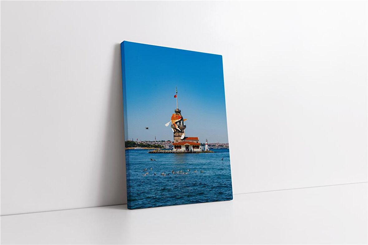 Kız Kulesi ve Japon Balığı Manipülasyon Kanvas Tablo