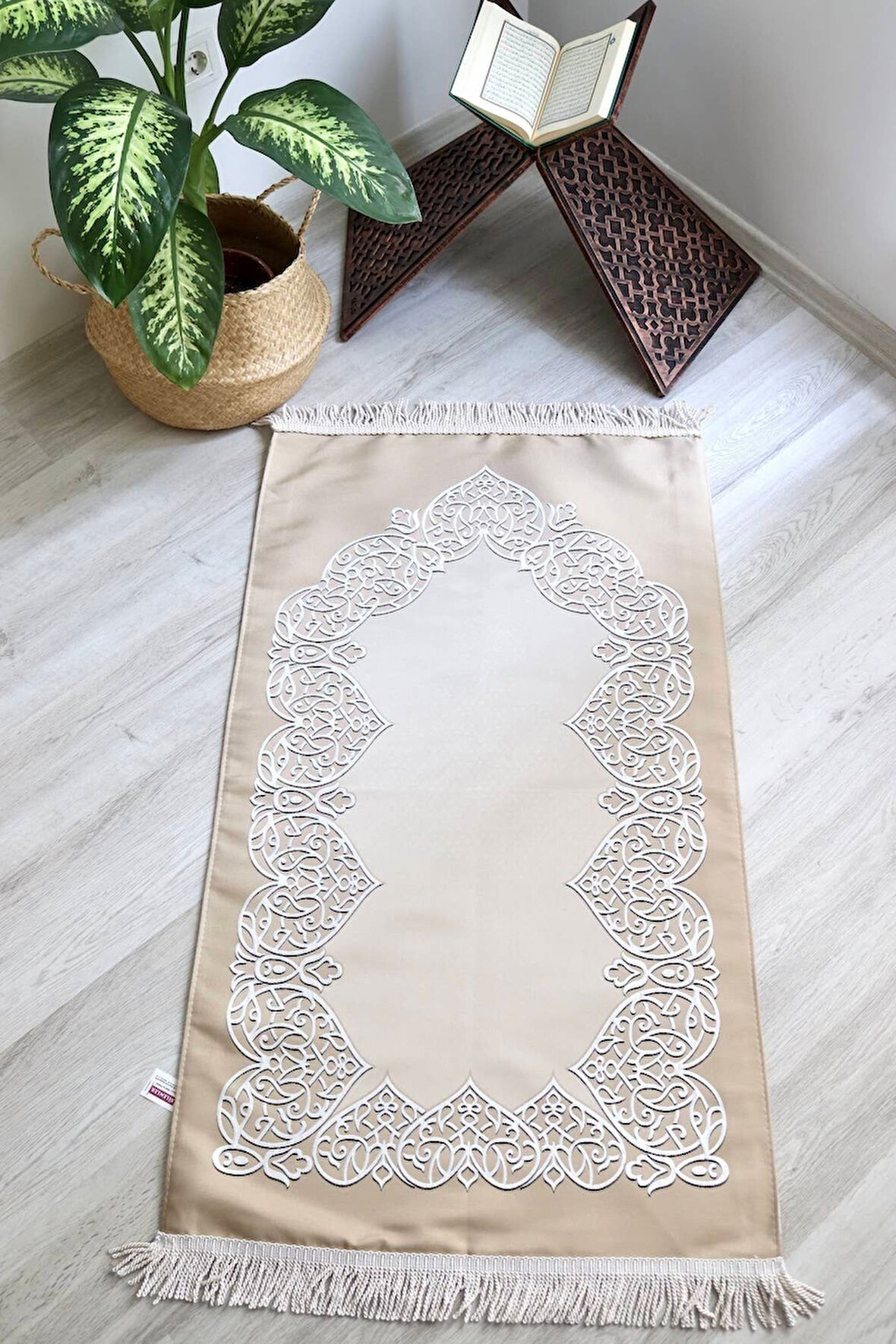 Astarlı Lüks Çeyizlik Seccade S1022 Krem