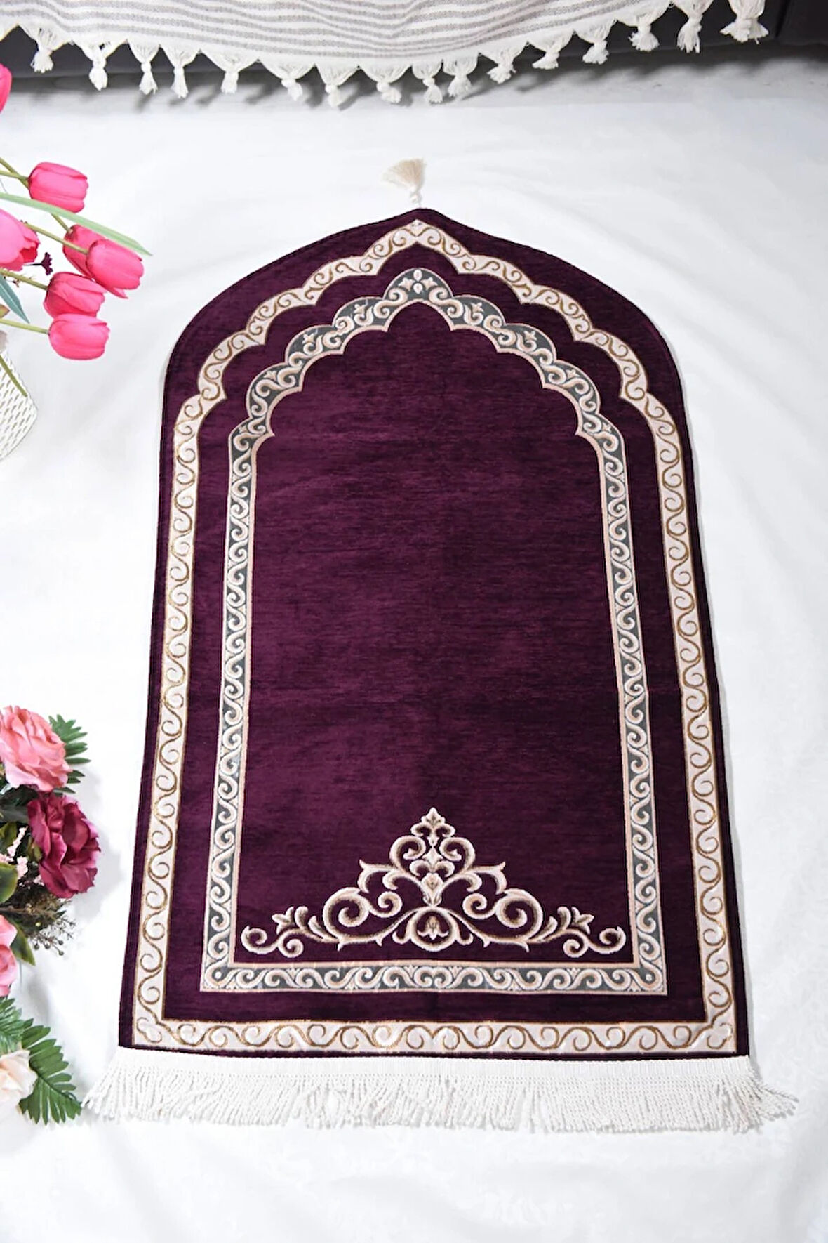 Oval Astarlı Seccade Mürdüm