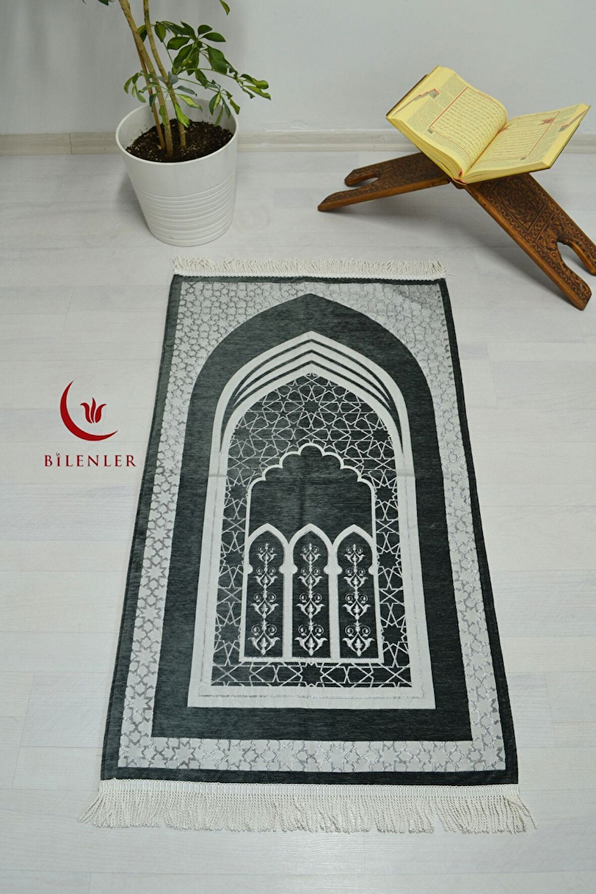 Mihrap Desenli Astarlı Lüks Seccade