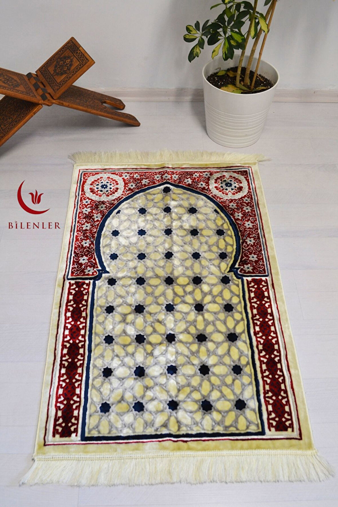 Lüks Kadife Seccade - 70x110 cm - Konforlu Kalın Yumuşak Doku - Şık