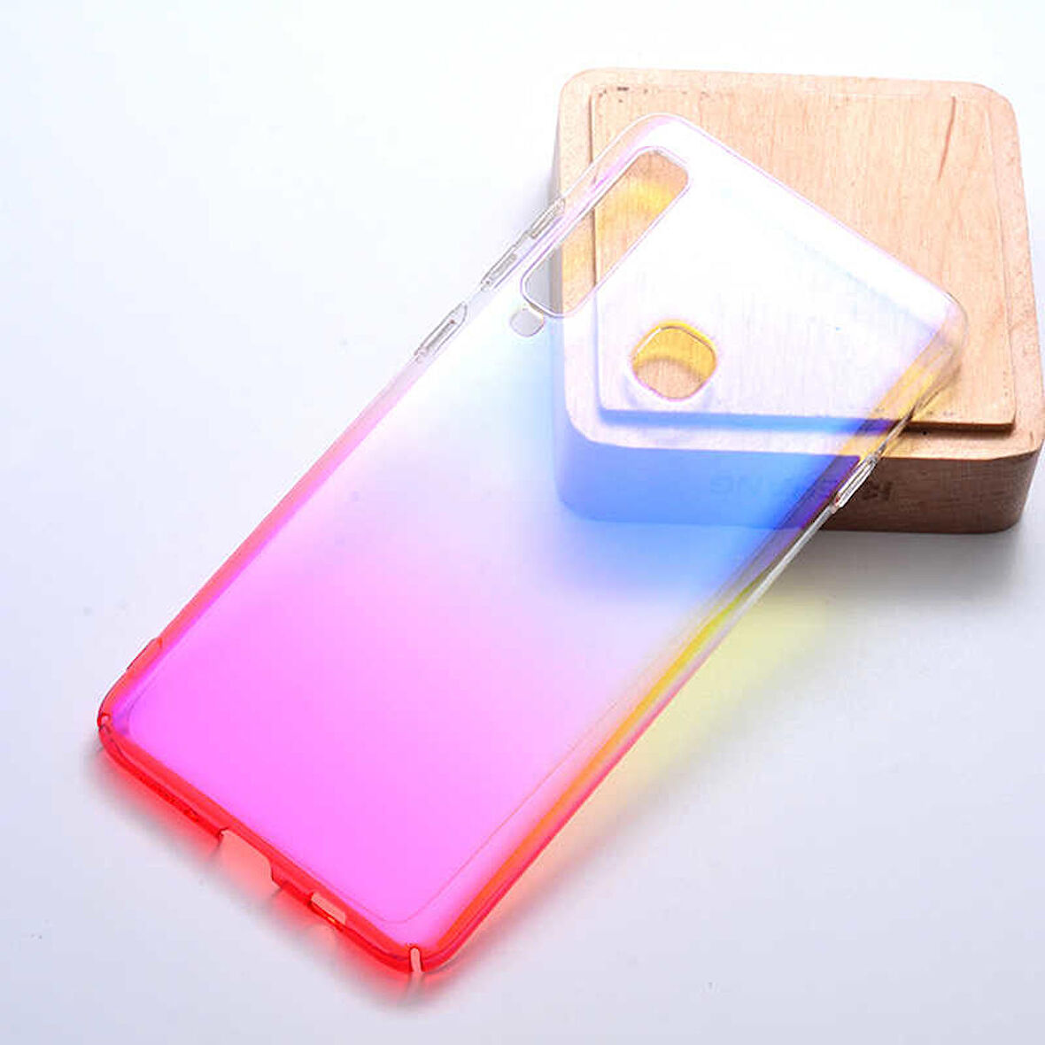 Galaxy A9 2018 Kılıf Parlak Renk Geçişli Kılıf