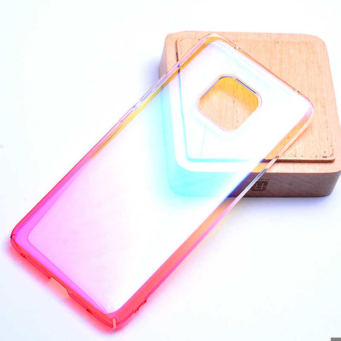 Huawei Mate 20 Pro Kılıf Parlak Renk Geçişli Kılıf