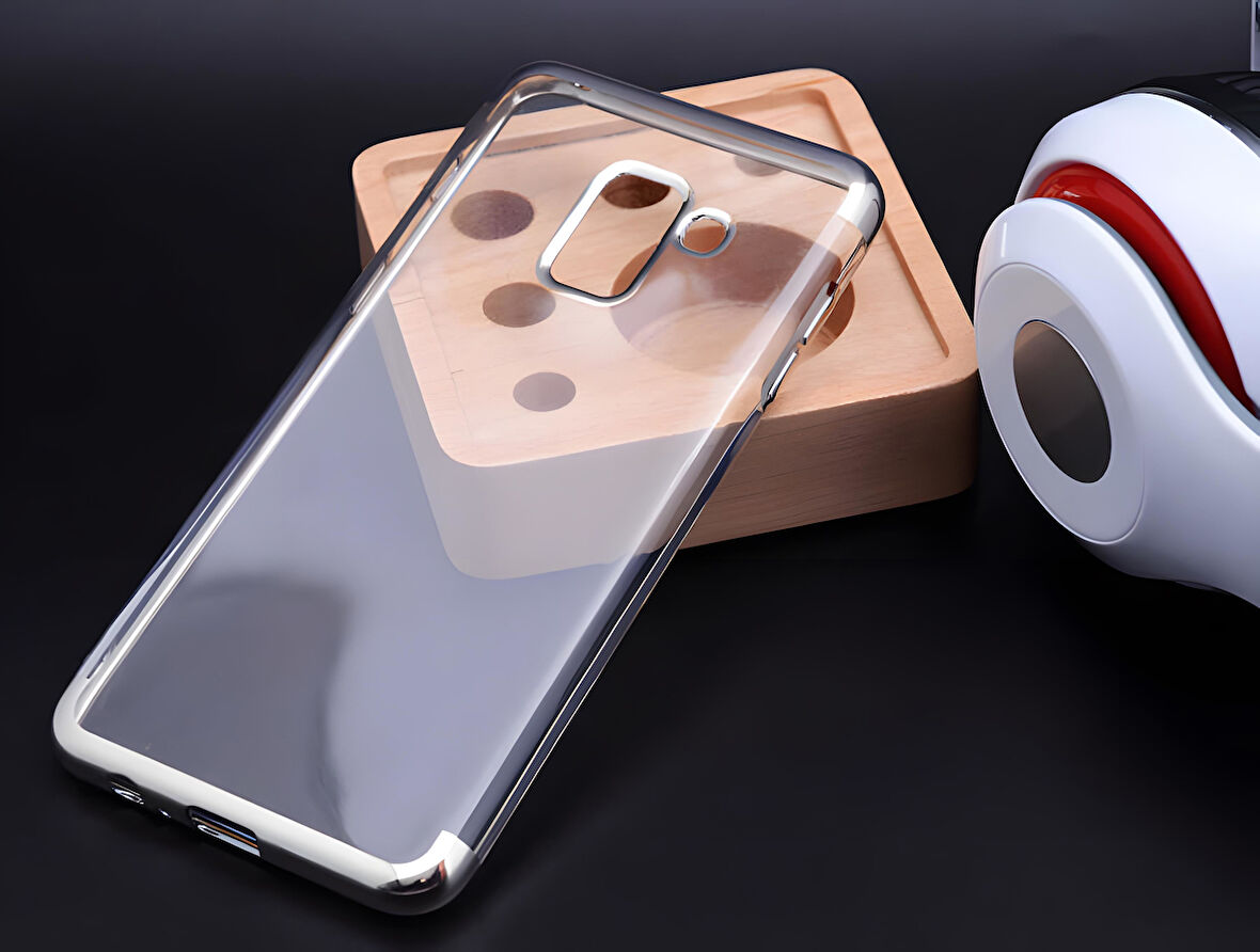 Galaxy A8 2018 Kılıf Dört Köşeli Lazer Silikon Kılıf