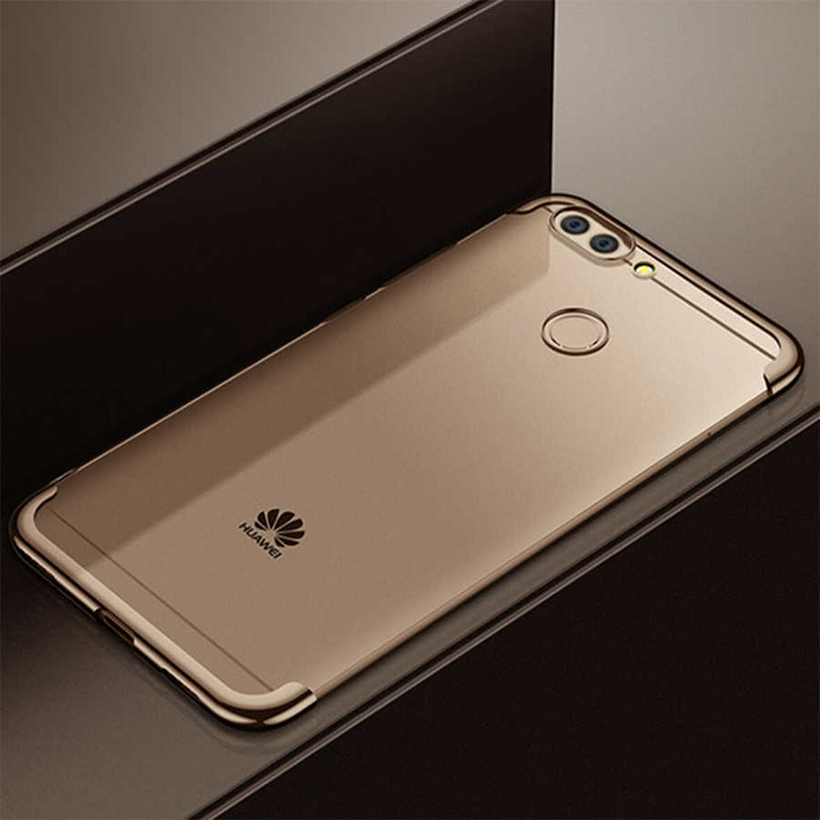 Huawei P Smart Kılıf Dört Köşeli Lazer Silikon Kılıf