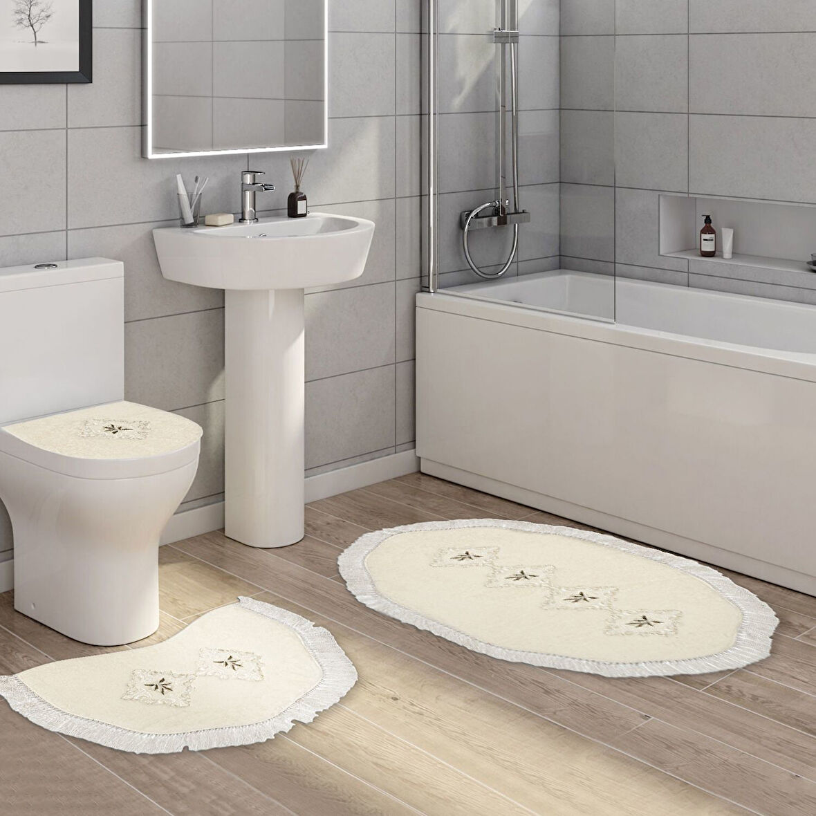 Queen Zambak Şekilli Nakışlı 3 Lü Set