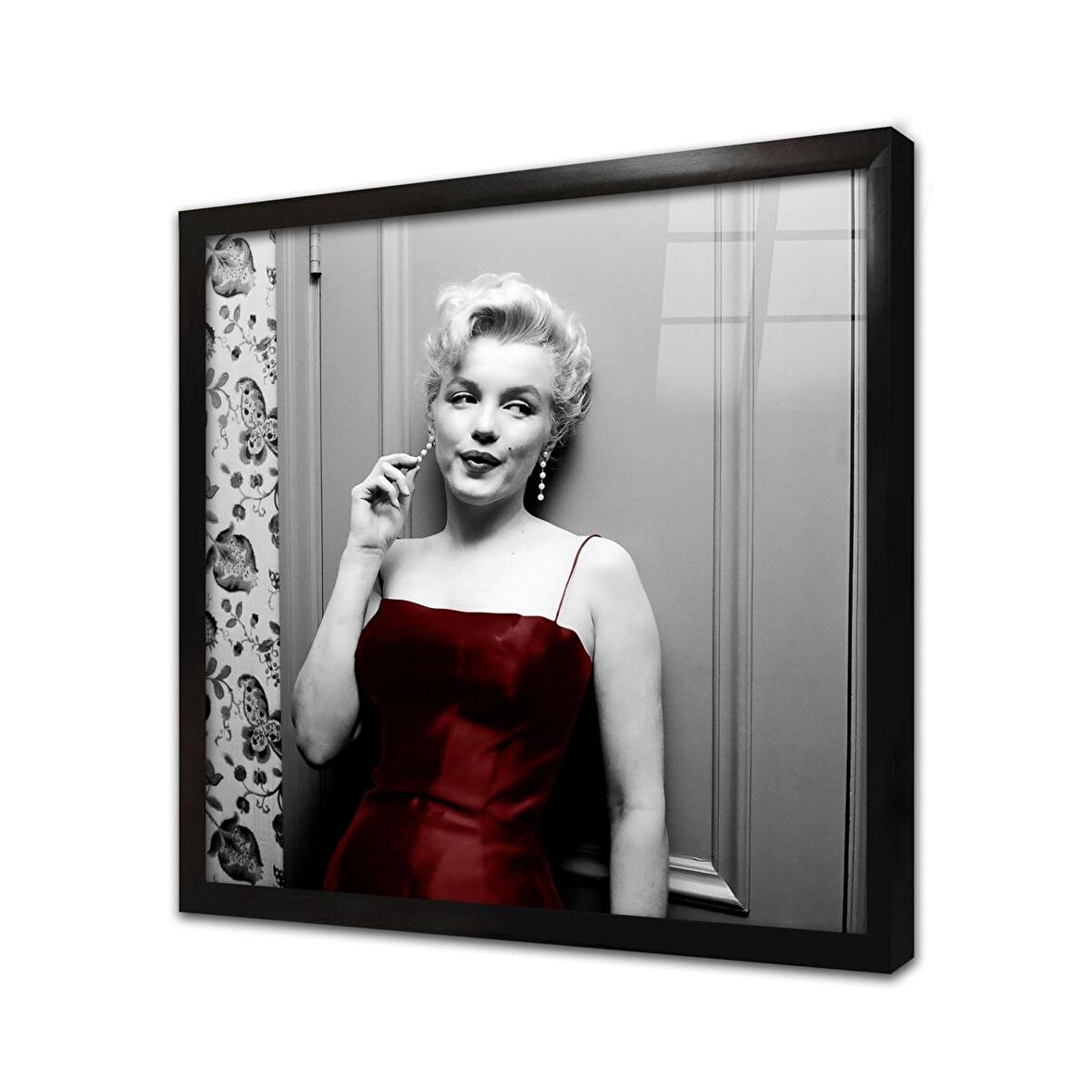 Marliyn Monroe Kırmızı Kıyafetiyle Çerçeveli Cam Tablo