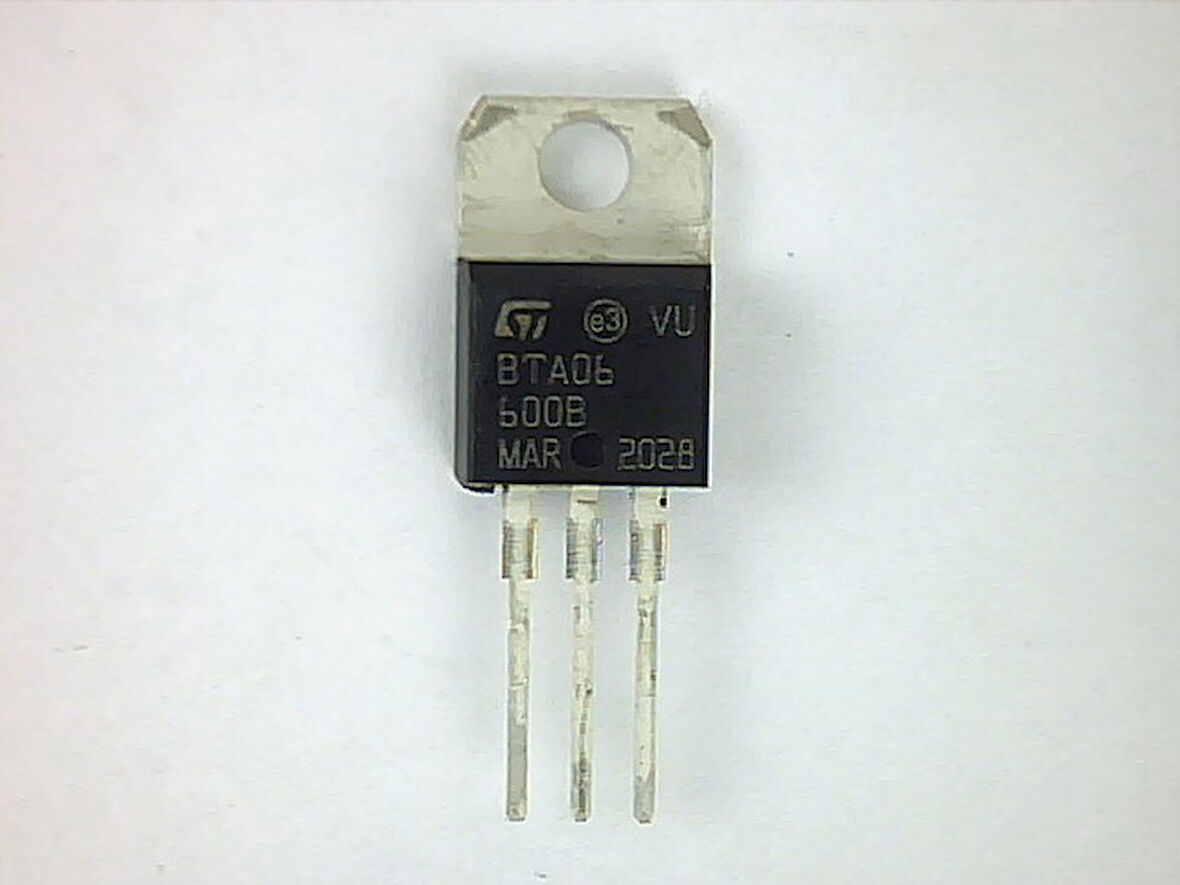 Entegre Devre BTA 06-600C