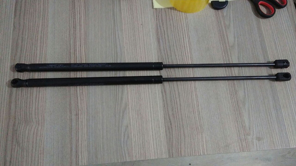 Mitsubishi Carisma 1996-2005 Hatchback / Bagaj Amortisoru (Takim) 312732172