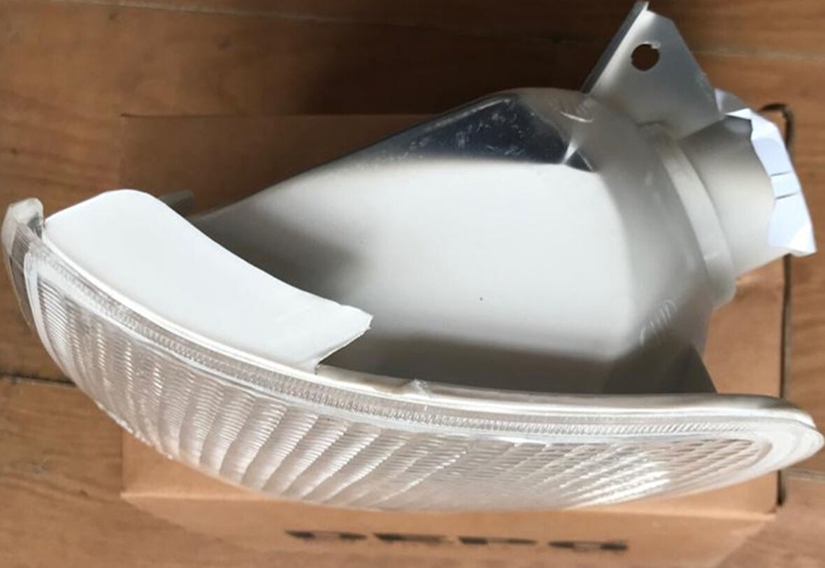 Ford Escort 1990-1995 Sinyal Lambası Sağ Sol Seçenekli Sağ Sinyal