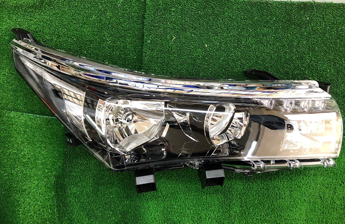 Toyota Corolla Uyumlu 2014 - 2017 Far Led'Li Sağ Taraf