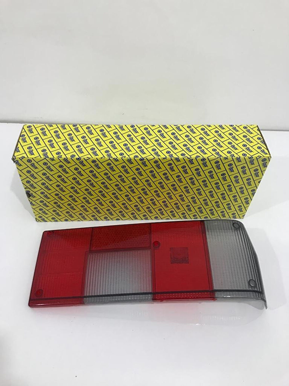 Şahin Stop Lambası Camı Sağ 1993 Sonrası Füme 85011067 Rc