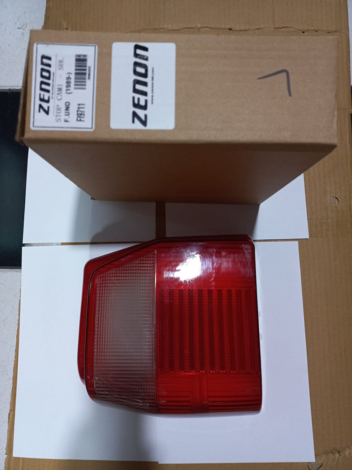 Uno Stop Camı Zenon Marka Sağ Stop Cami