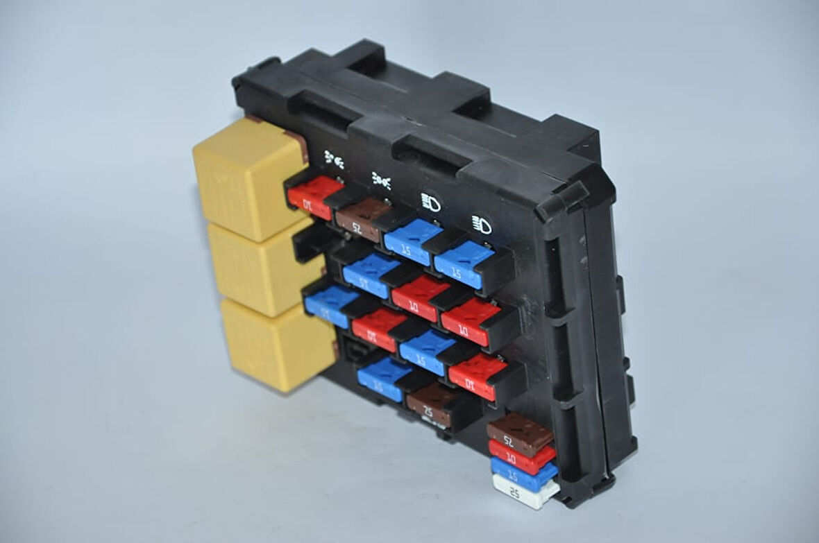 SİGORTA KUTUSU Tofaş Uyumlu DOĞAN KARTAL ŞAHİN