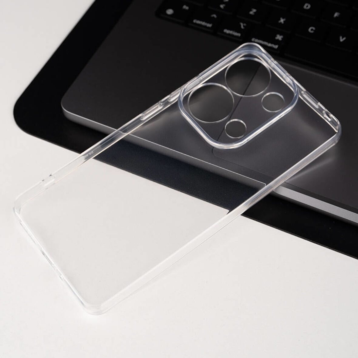 Xiaomi Redmi Note 13 Pro 4G Kılıf 2mm Anti Shock Silikon