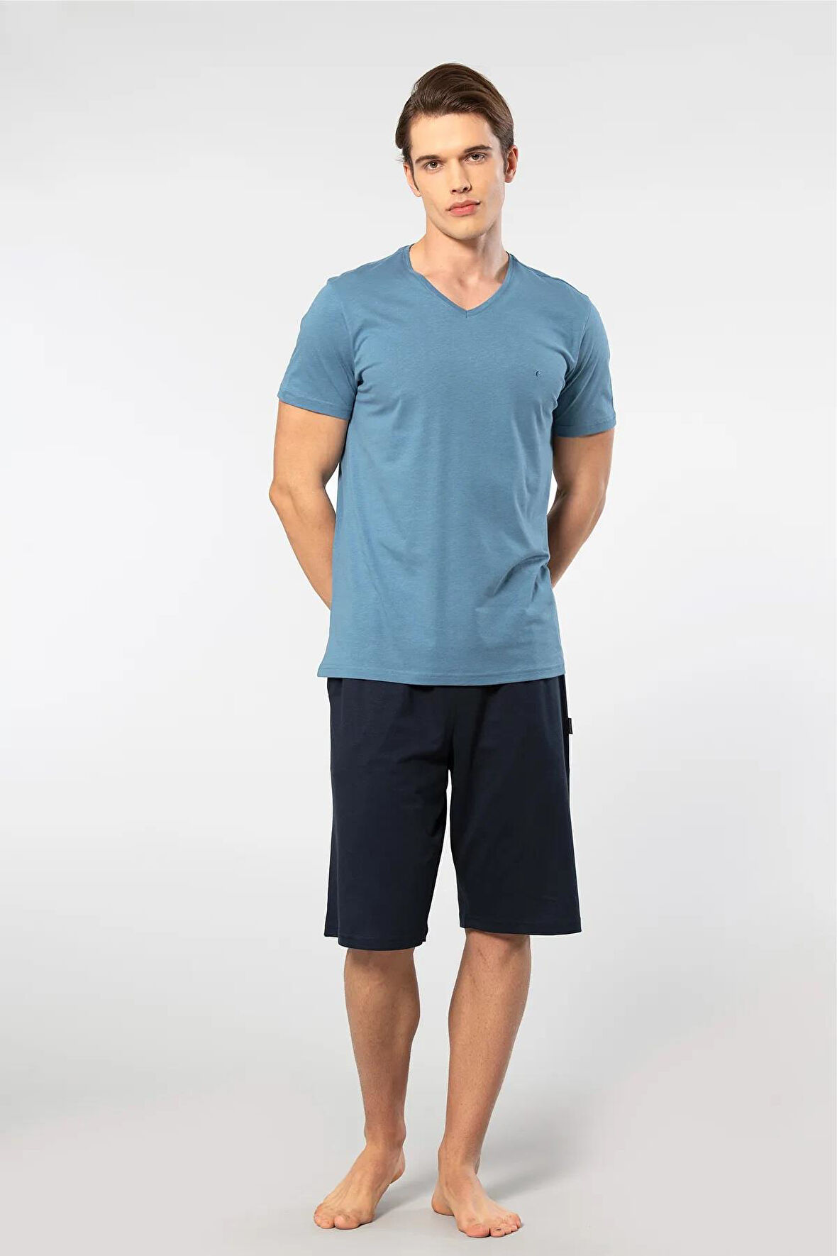 Cacharel V Yaka T-shirt ve Cepli Bermuda Şort Takım, %50 Pamuk %50 Modal