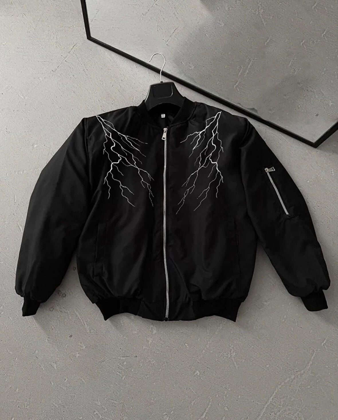 Unisex Siyah Bomber Mont - Beyaz Şimşek Desenli