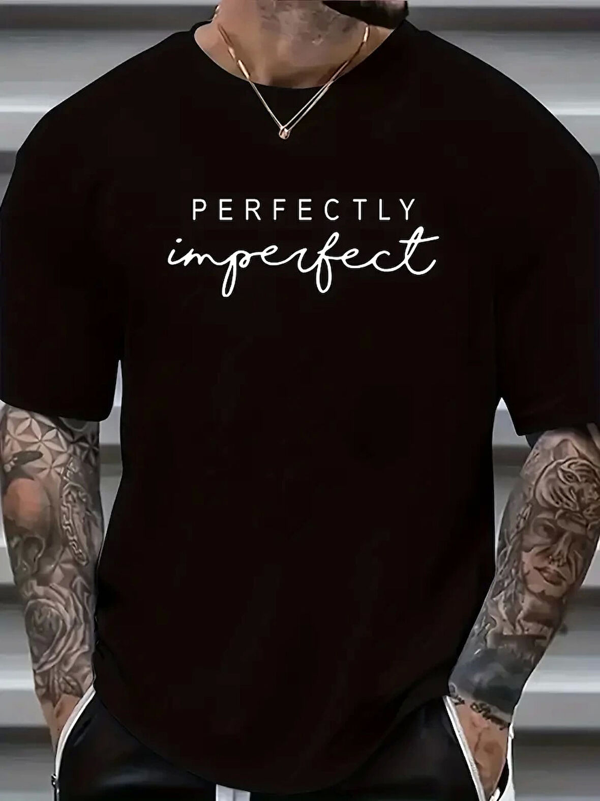 erkekler için Ön Arka Baskılı PERFECTLY günlük Kısa Kol tişört - Siyah