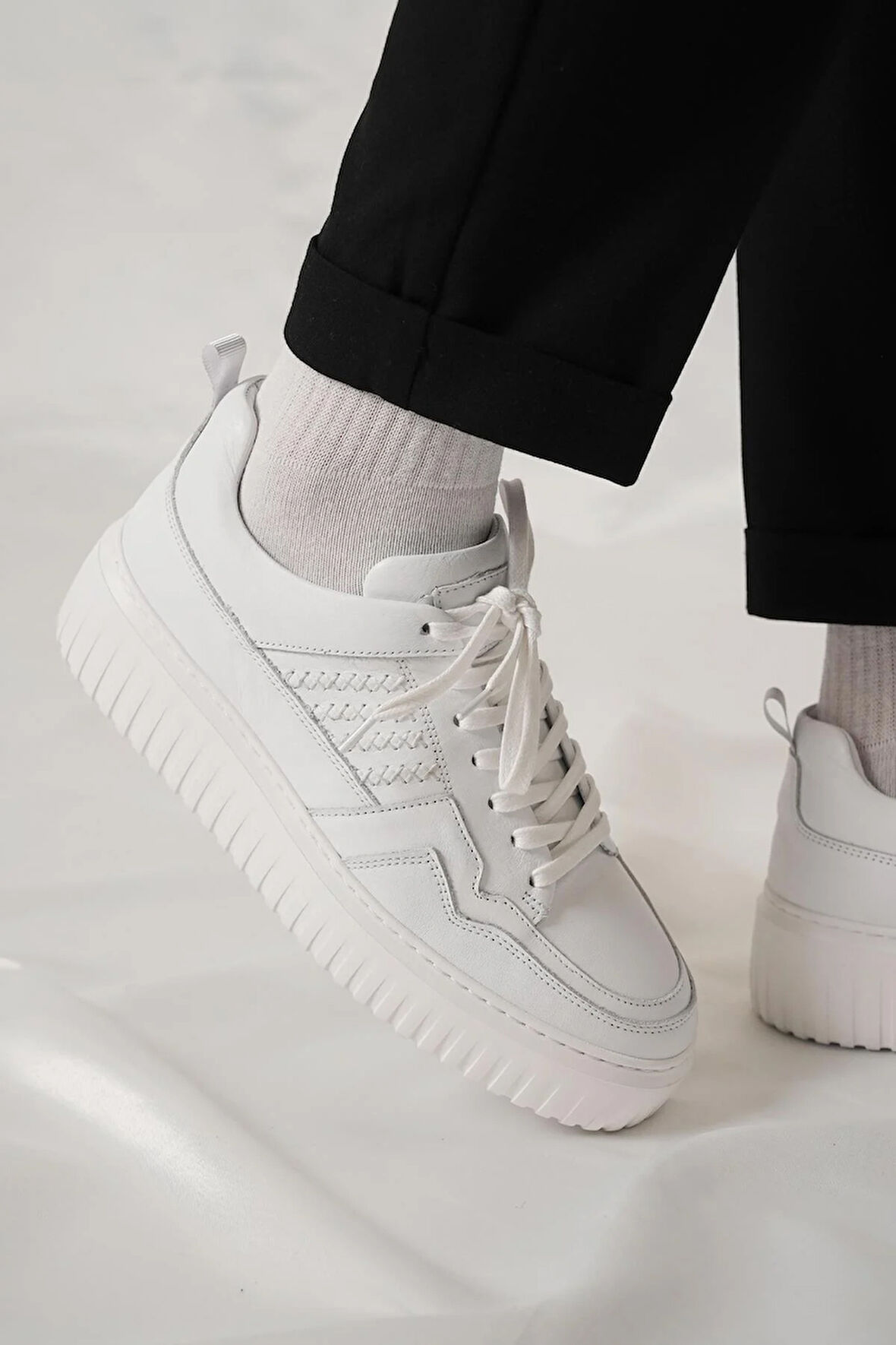 Shoetyle - Beyaz Hakiki Deri Bağcıklı Erkek Sneaker 115-K502