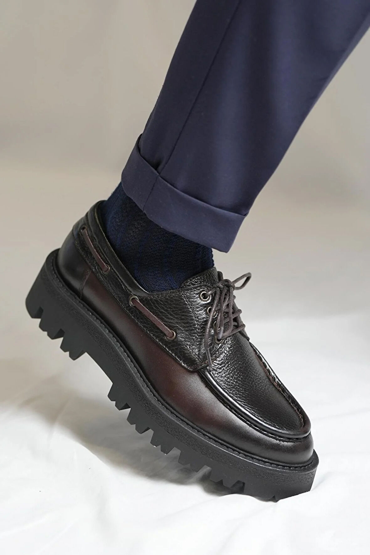 Shoetyle - Kahverengi Hakiki Deri Bağcıklı Erkek Günlük Ayakkabı 115-K512