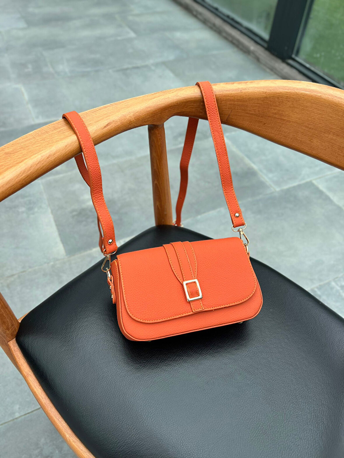 Hakiki Deri Kadın Çanta – Kişiye Özel, İsim Baskılı, Şık ve Kullanışlı | Viola 1524