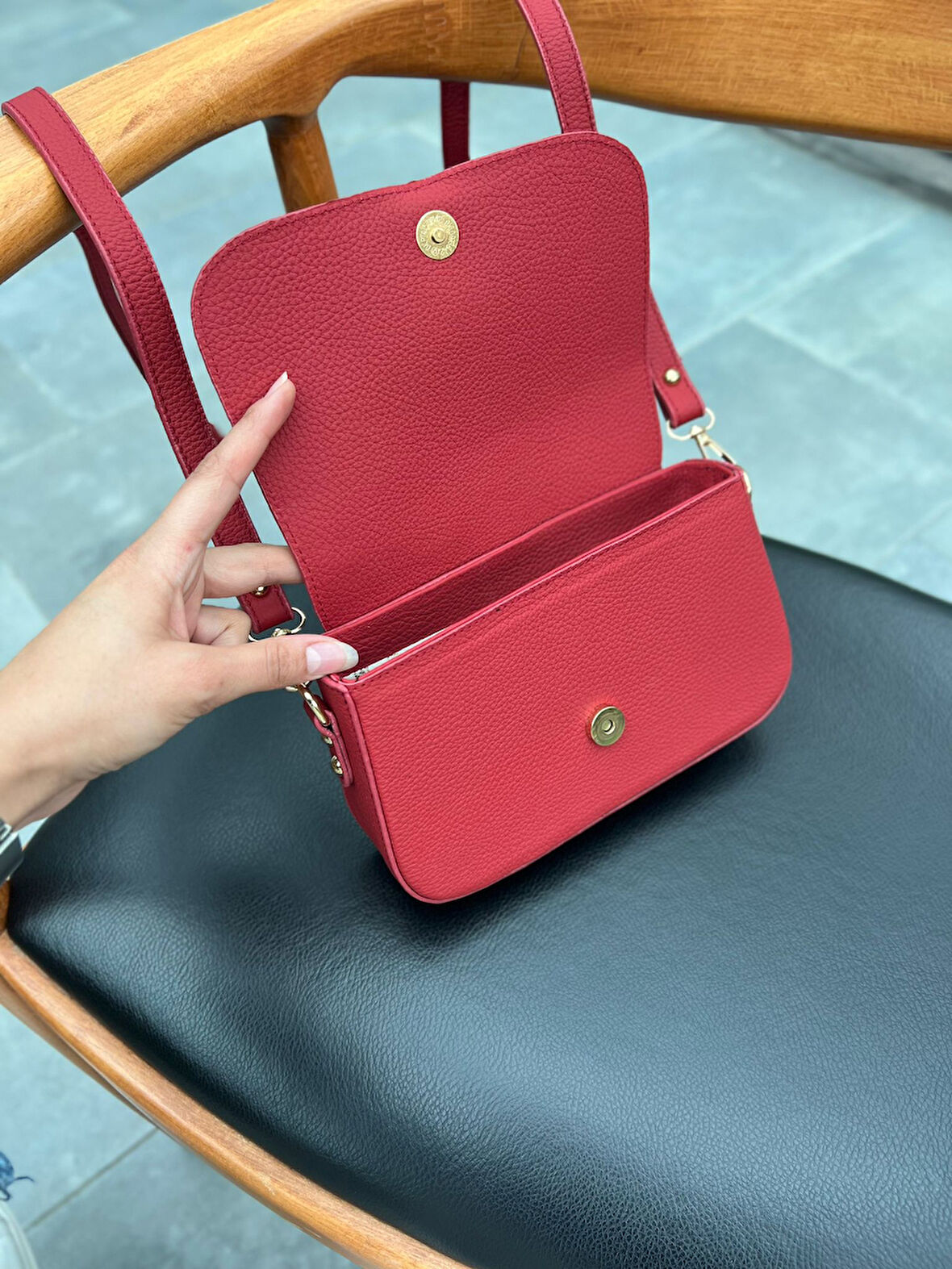 Hakiki Deri Kadın Çanta – Kişiye Özel, İsim Baskılı, Şık ve Kullanışlı | Viola 1524