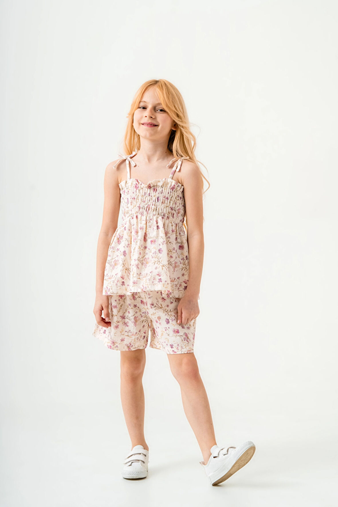 Çiçek Desenli İnce Askılı Kız Çocuk Takım 3818