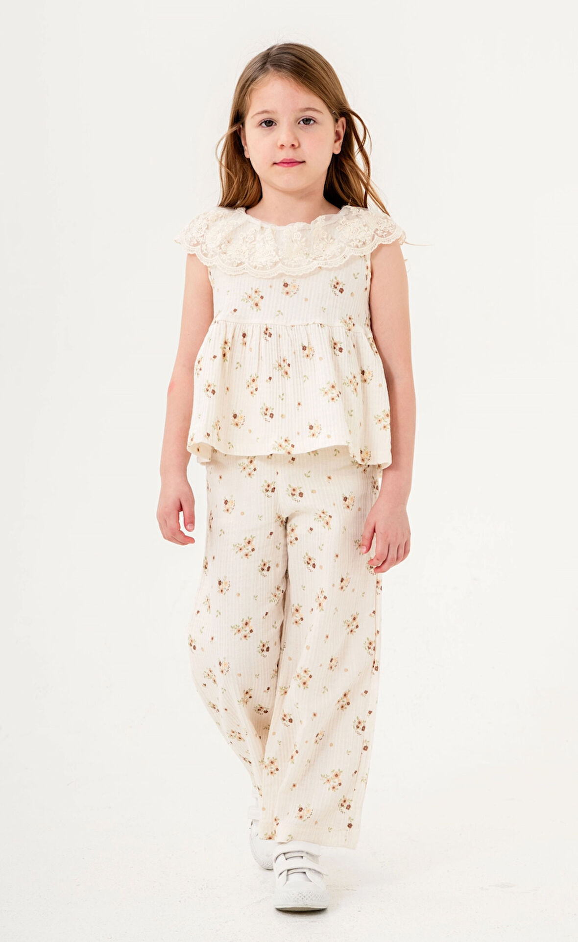 Dantel Yakalı Kız Çocuk Müslin Takım 3831