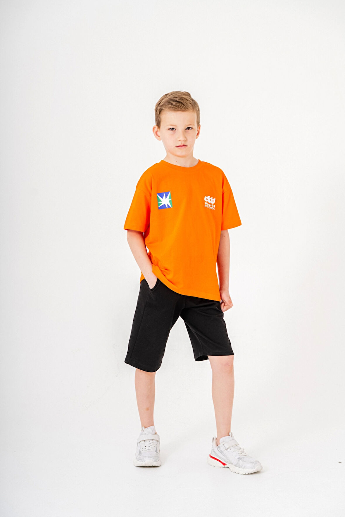 Sırtı Baskılı Şortlu Erkek Çocuk Takım 051
