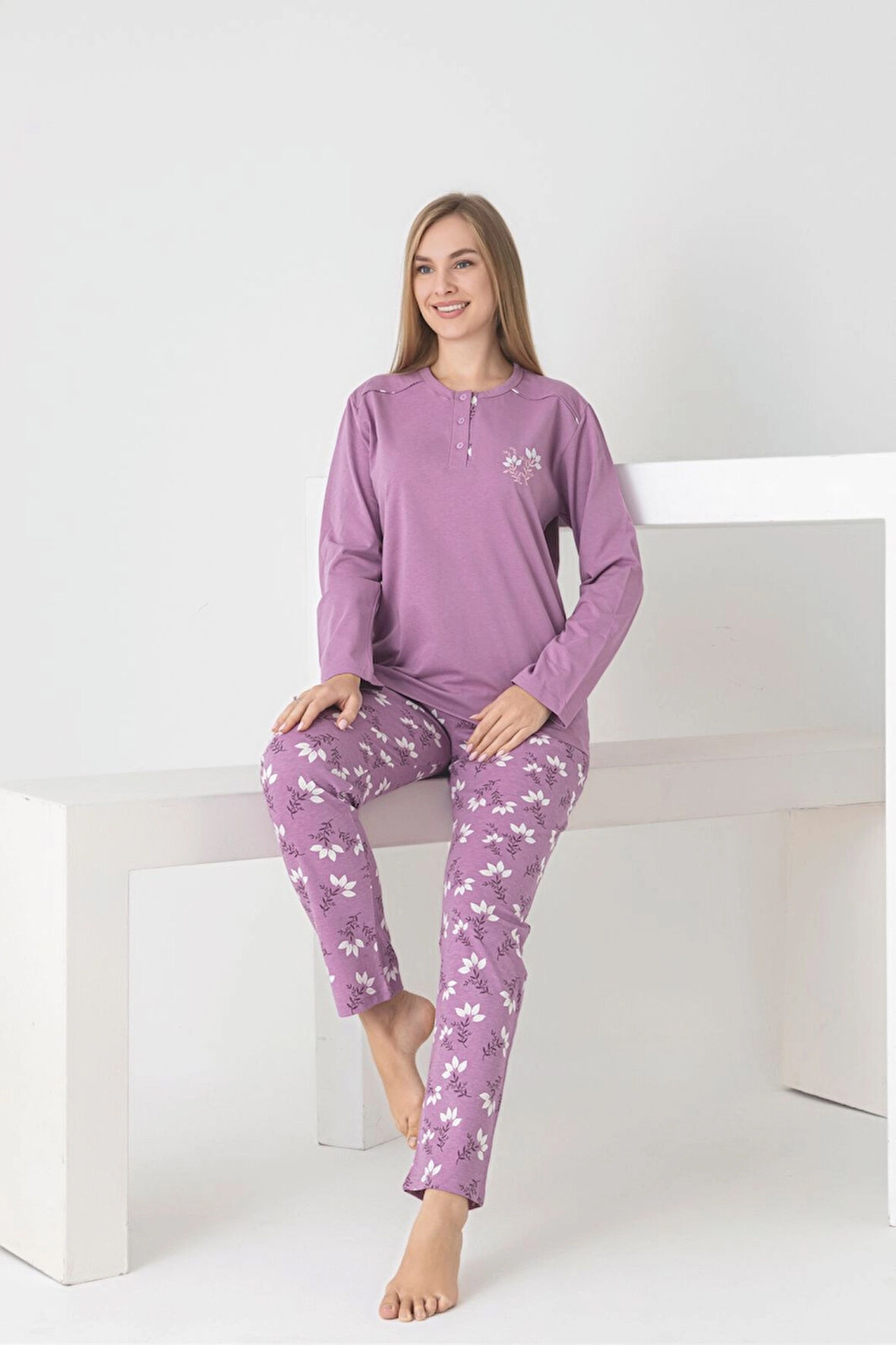 Desenli Kadın Pijama Takımı 3101