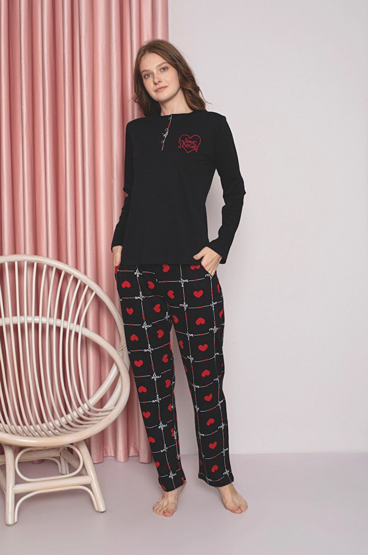 Desenli Kadın Pijama Takımı 2037